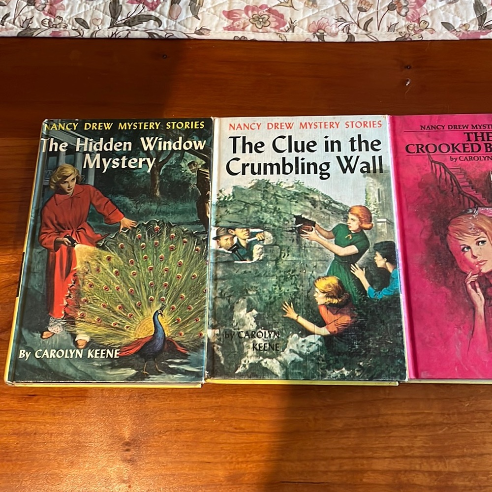 Vintage Nancy Drew Books - Set of 5